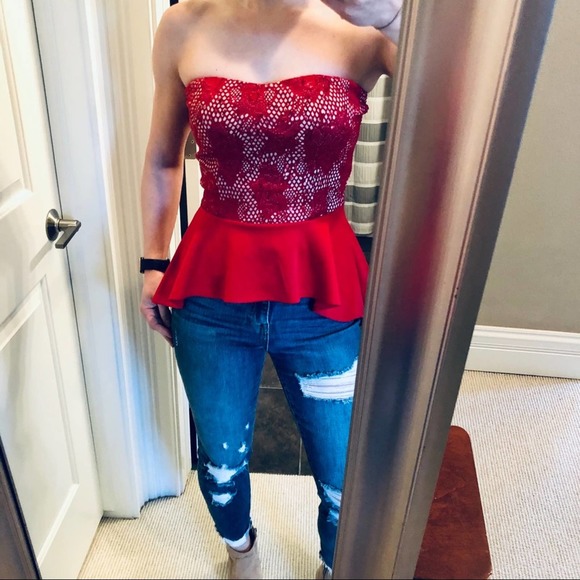 Windsor Red Strapless Top - Picture 9 of 11